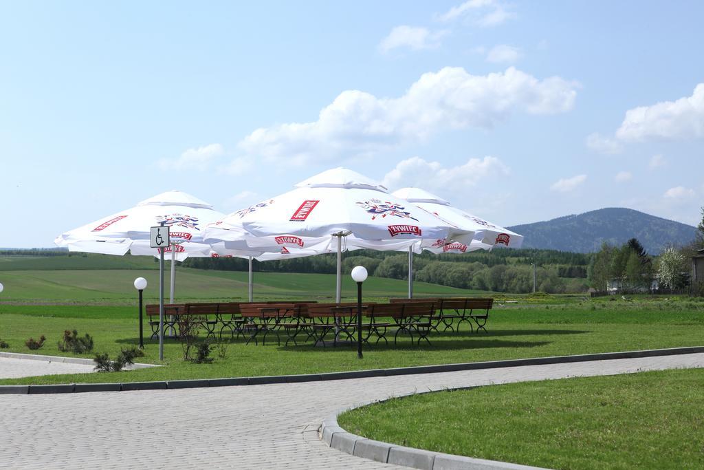 Biala Akacja Resort & Business Prudnik Bagian luar foto